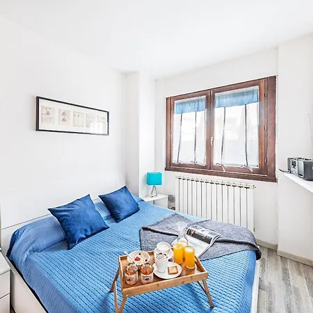 Artemisia Apartment